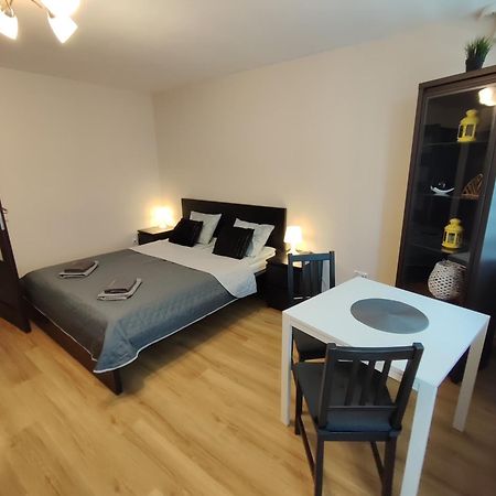 Top Apartamenty Centrum - Metro Rondo Onz Warsaw Ngoại thất bức ảnh