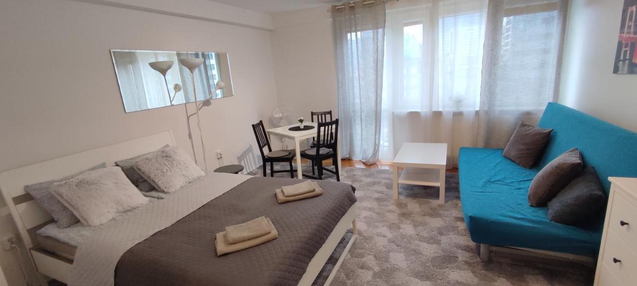 Top Apartamenty Centrum - Metro Rondo Onz Warsaw Ngoại thất bức ảnh