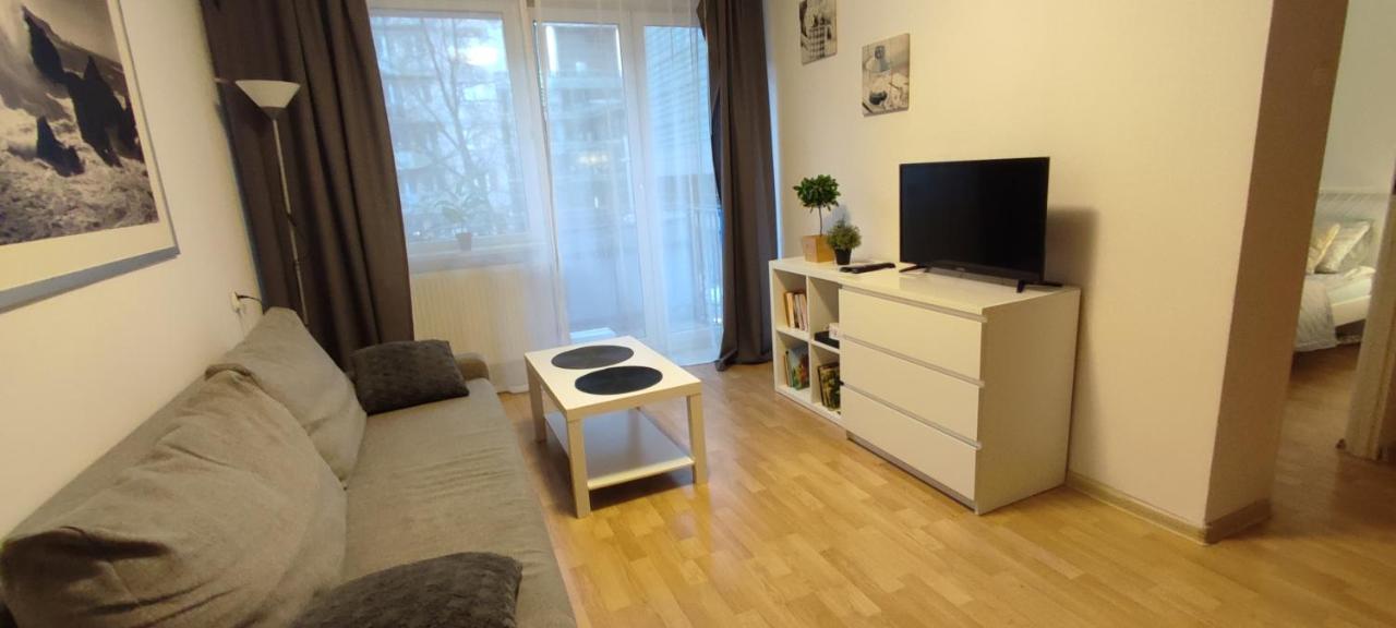 Top Apartamenty Centrum - Metro Rondo Onz Warsaw Ngoại thất bức ảnh