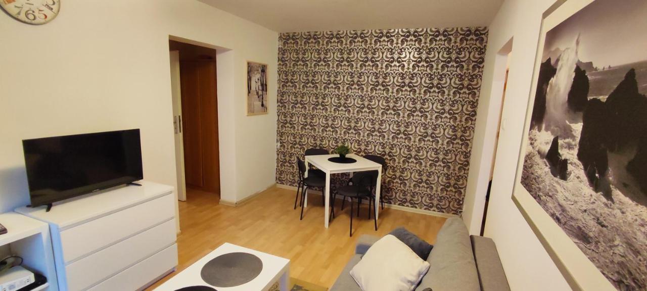 Top Apartamenty Centrum - Metro Rondo Onz Warsaw Ngoại thất bức ảnh