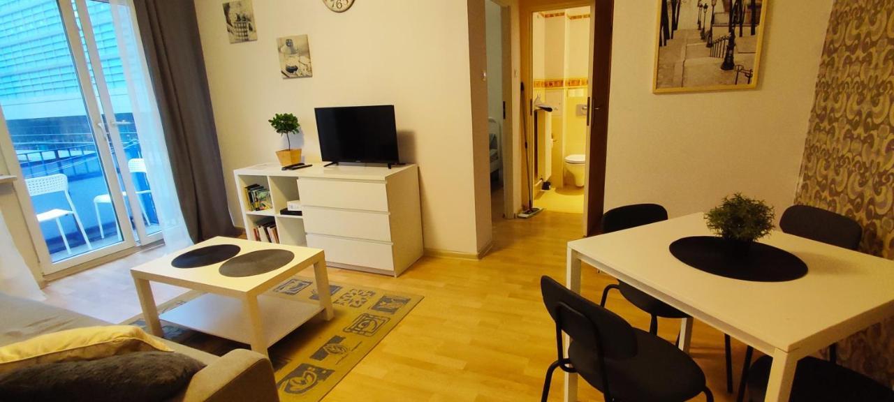 Top Apartamenty Centrum - Metro Rondo Onz Warsaw Ngoại thất bức ảnh