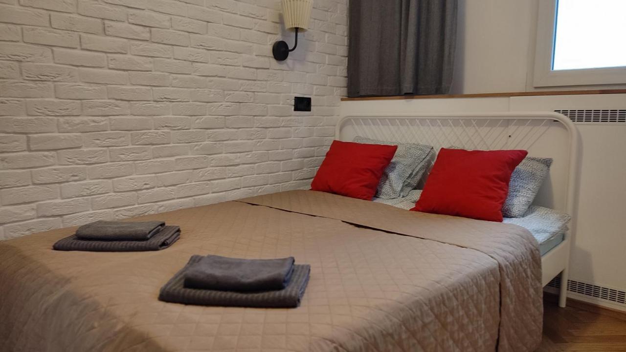 Top Apartamenty Centrum - Metro Rondo Onz Warsaw Ngoại thất bức ảnh